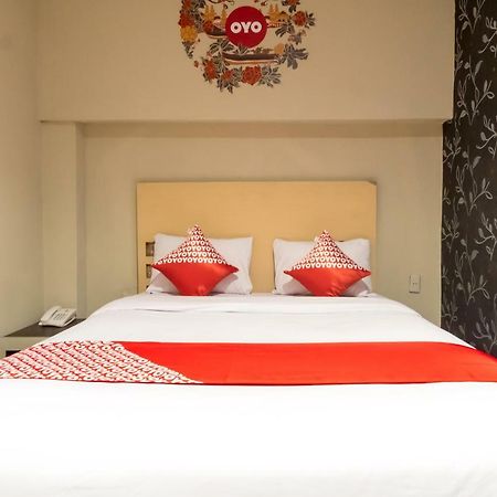 OYO 711 Salam Residence Syariah Medan Exterior foto